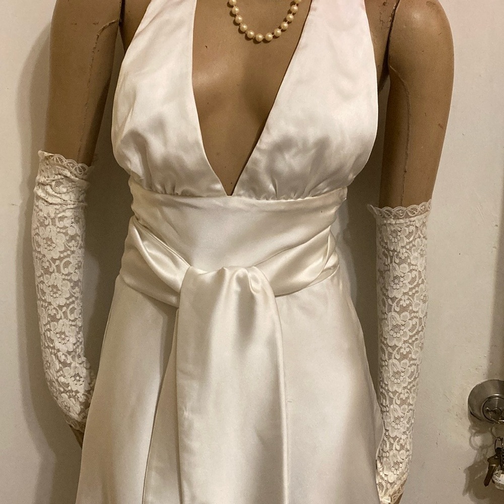 Zara Bride Dress - Picture 8 of 11